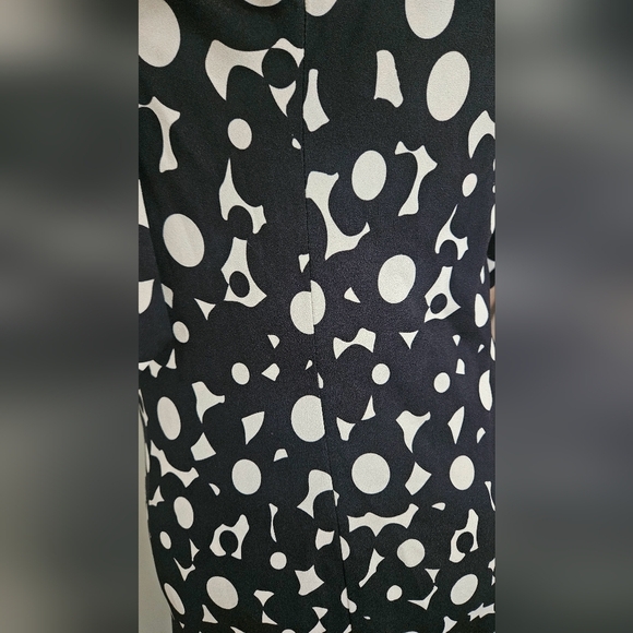 Anthropologie HUTCH Flounced Shoulder-Tie Midi Dress Black/white. Size Med - Picture 14 of 16